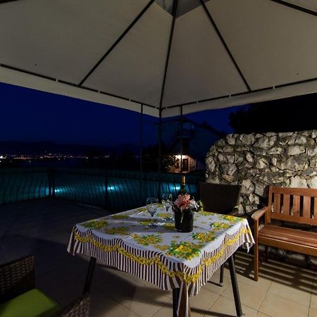 Holidays Apartments Slanada With Terrace And Sea View, Near The Beach & Town Trogir, Free Parking, Quiet Place On Peninsula Ciovo ภายนอก รูปภาพ