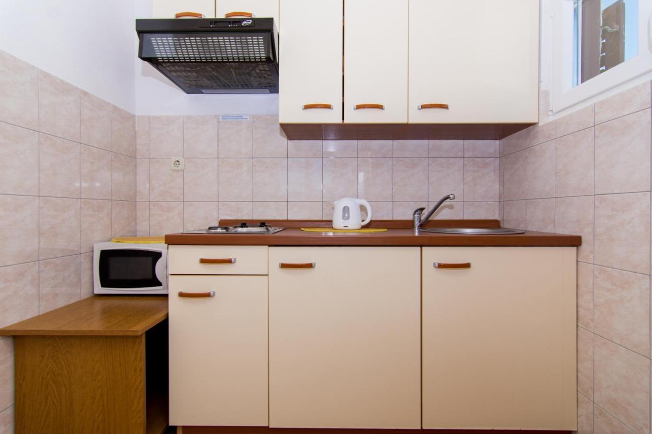 Holidays Apartments Slanada With Terrace And Sea View, Near The Beach & Town Trogir, Free Parking, Quiet Place On Peninsula Ciovo ภายนอก รูปภาพ
