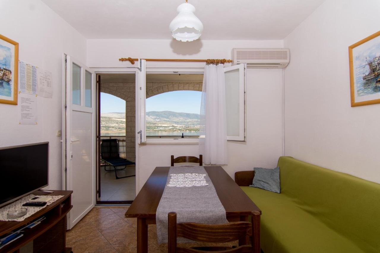 Holidays Apartments Slanada With Terrace And Sea View, Near The Beach & Town Trogir, Free Parking, Quiet Place On Peninsula Ciovo ภายนอก รูปภาพ