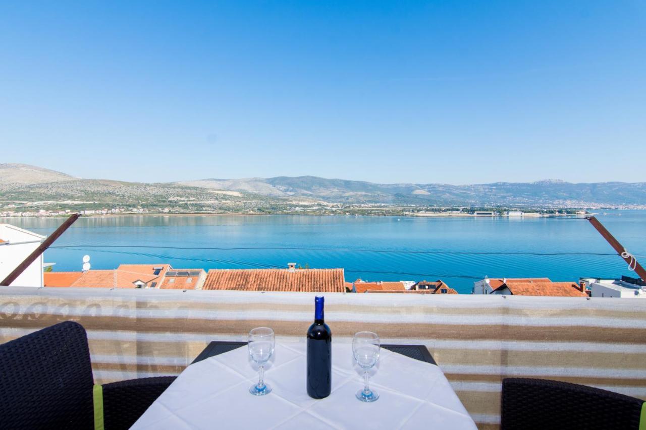 Holidays Apartments Slanada With Terrace And Sea View, Near The Beach & Town Trogir, Free Parking, Quiet Place On Peninsula Ciovo ภายนอก รูปภาพ