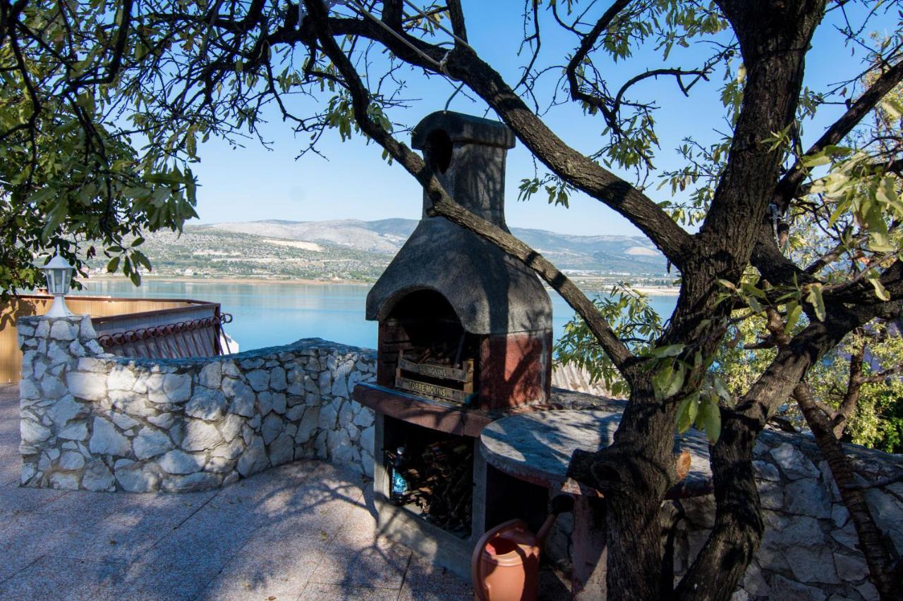 Holidays Apartments Slanada With Terrace And Sea View, Near The Beach & Town Trogir, Free Parking, Quiet Place On Peninsula Ciovo ภายนอก รูปภาพ