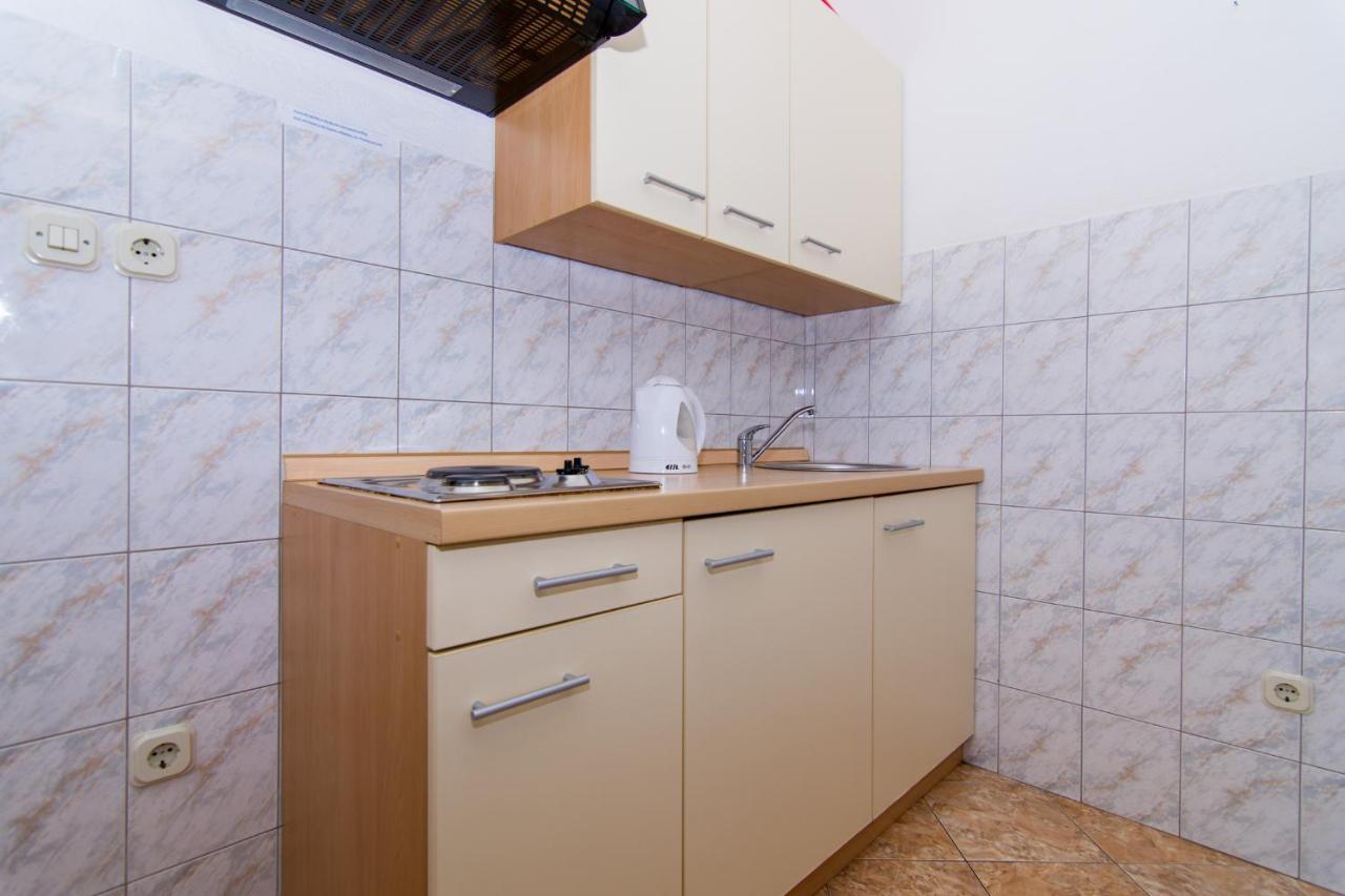 Holidays Apartments Slanada With Terrace And Sea View, Near The Beach & Town Trogir, Free Parking, Quiet Place On Peninsula Ciovo ภายนอก รูปภาพ