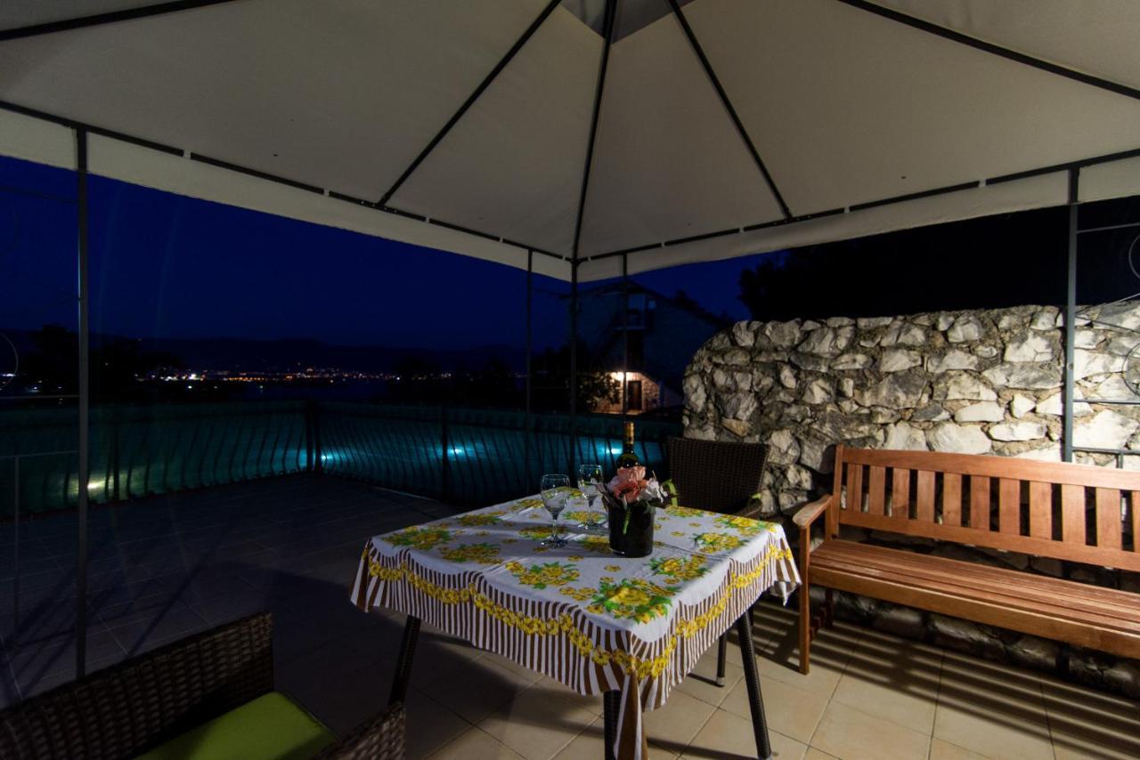 Holidays Apartments Slanada With Terrace And Sea View, Near The Beach & Town Trogir, Free Parking, Quiet Place On Peninsula Ciovo ภายนอก รูปภาพ