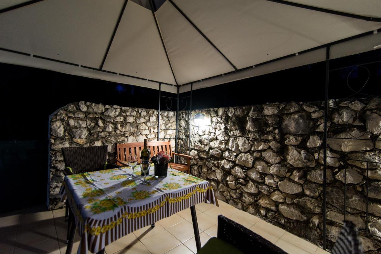 Holidays Apartments Slanada With Terrace And Sea View, Near The Beach & Town Trogir, Free Parking, Quiet Place On Peninsula Ciovo ภายนอก รูปภาพ